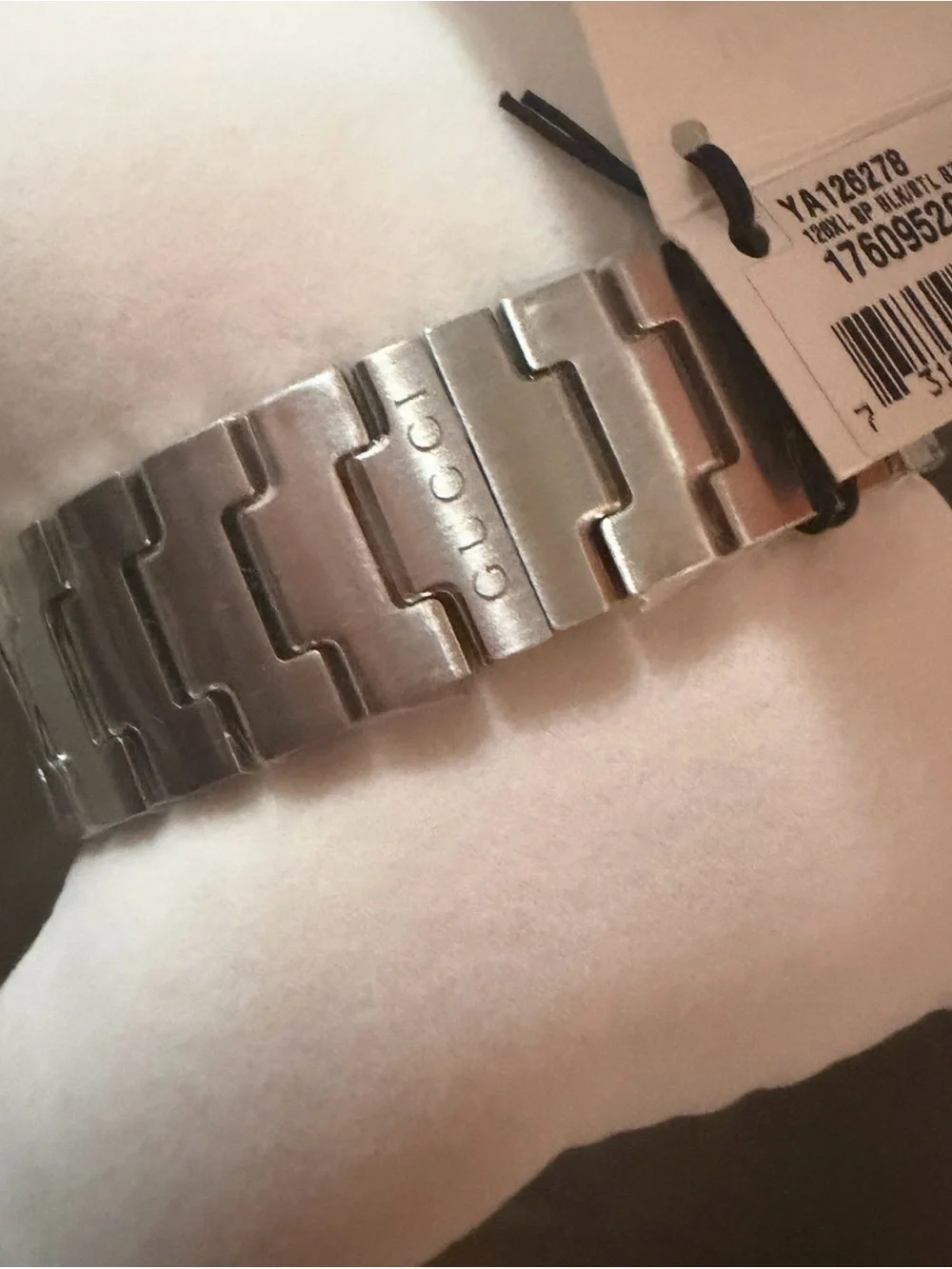 Gucci Watch YA126278